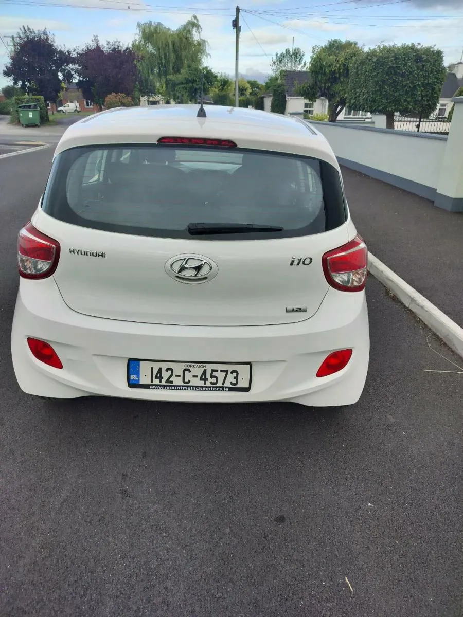 2014 Hyundai i10 1.2 premium 5dr Manual - Image 2