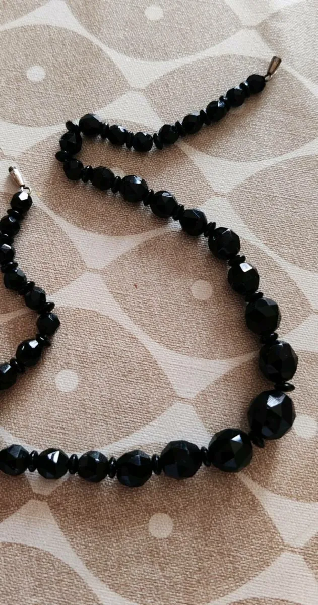 Vintage glass necklace - Image 1