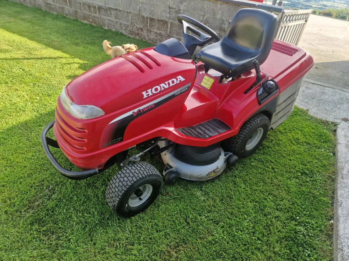Honda lawnmower for sale - Image 2