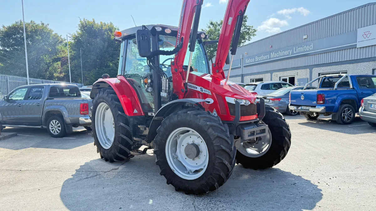 Massey Ferguson 5713 S Efficient - €69,000 + VAT - Image 2