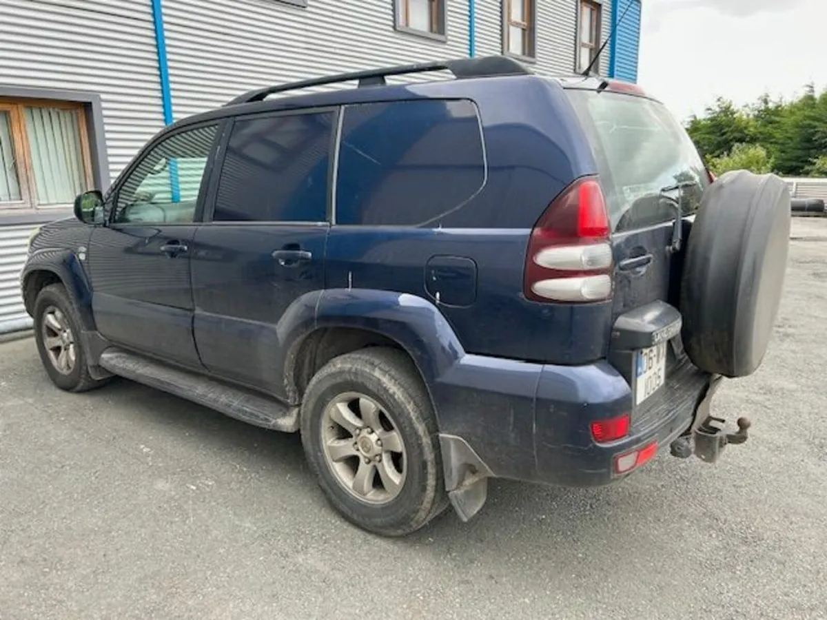 Toyota Land Cruiser 2006 - Image 3