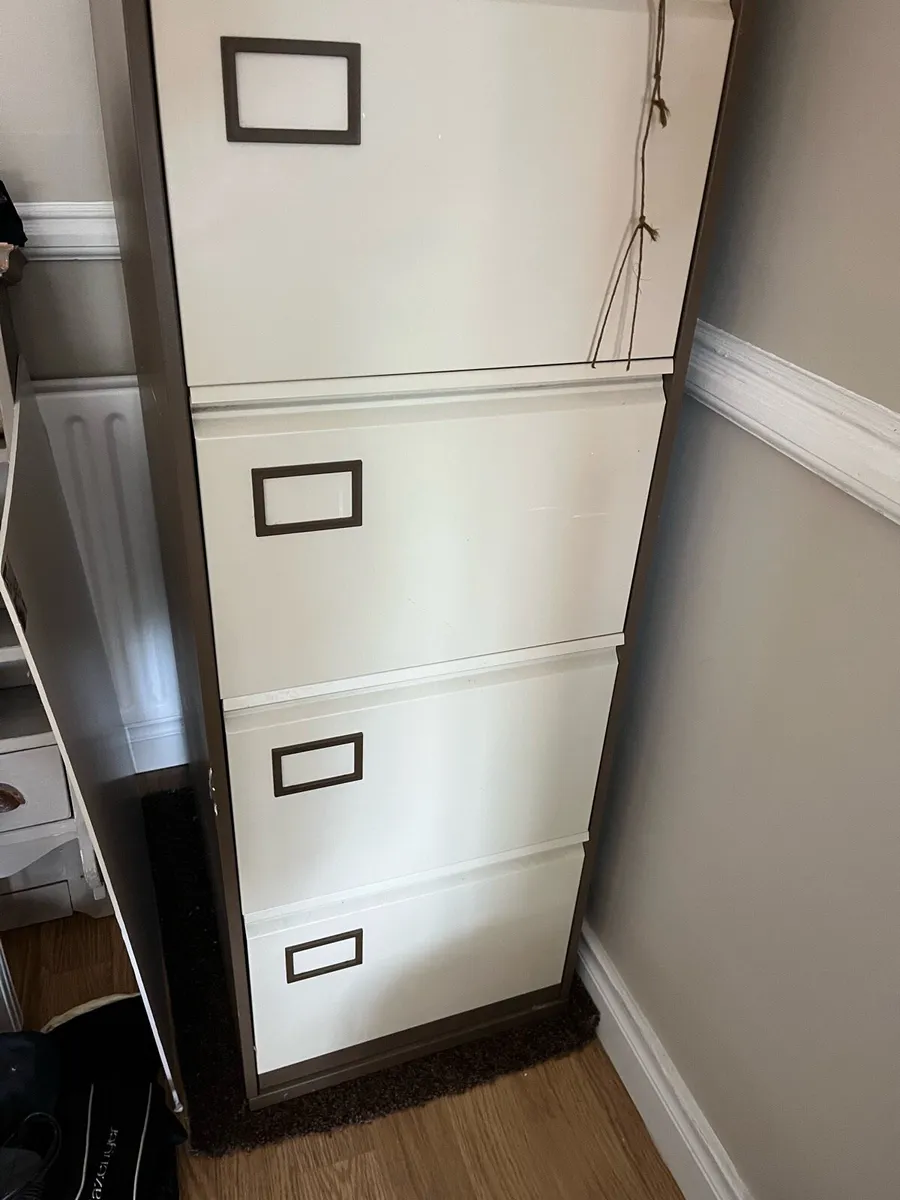 Steel Filing Cabinet 4 Drawers - Image 1