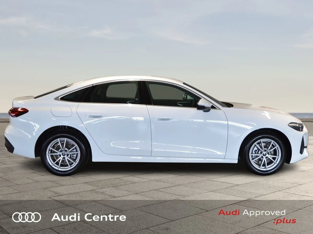 Audi A5 35 Tfsi 150HP SE S-T - Image 3