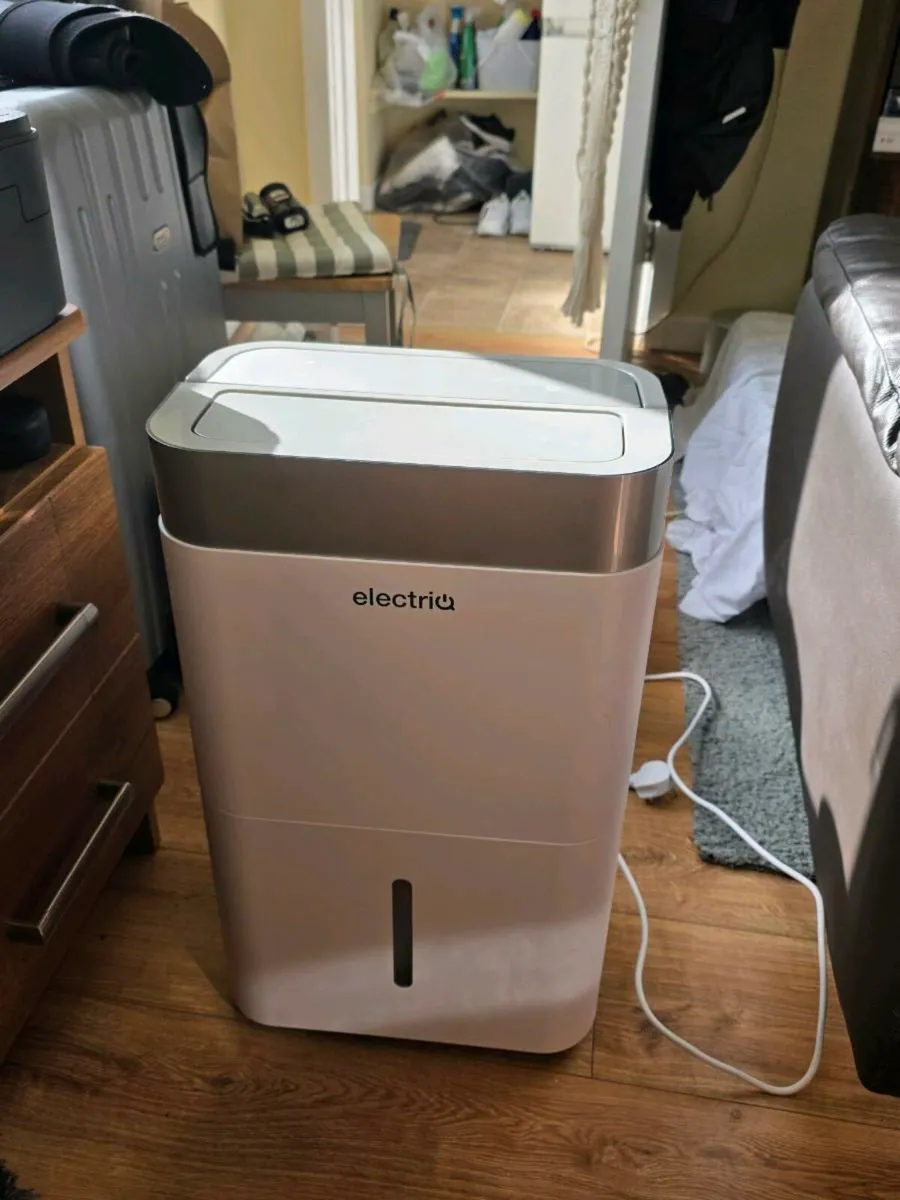 ElectriQ 12L Low-Energy Smart Wifi Laundry Dehumid