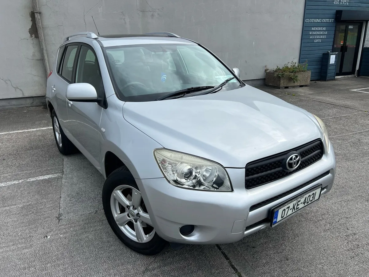Toyota Rav 4 2.0 LOW KMS 1 Owner 4WD - Image 1