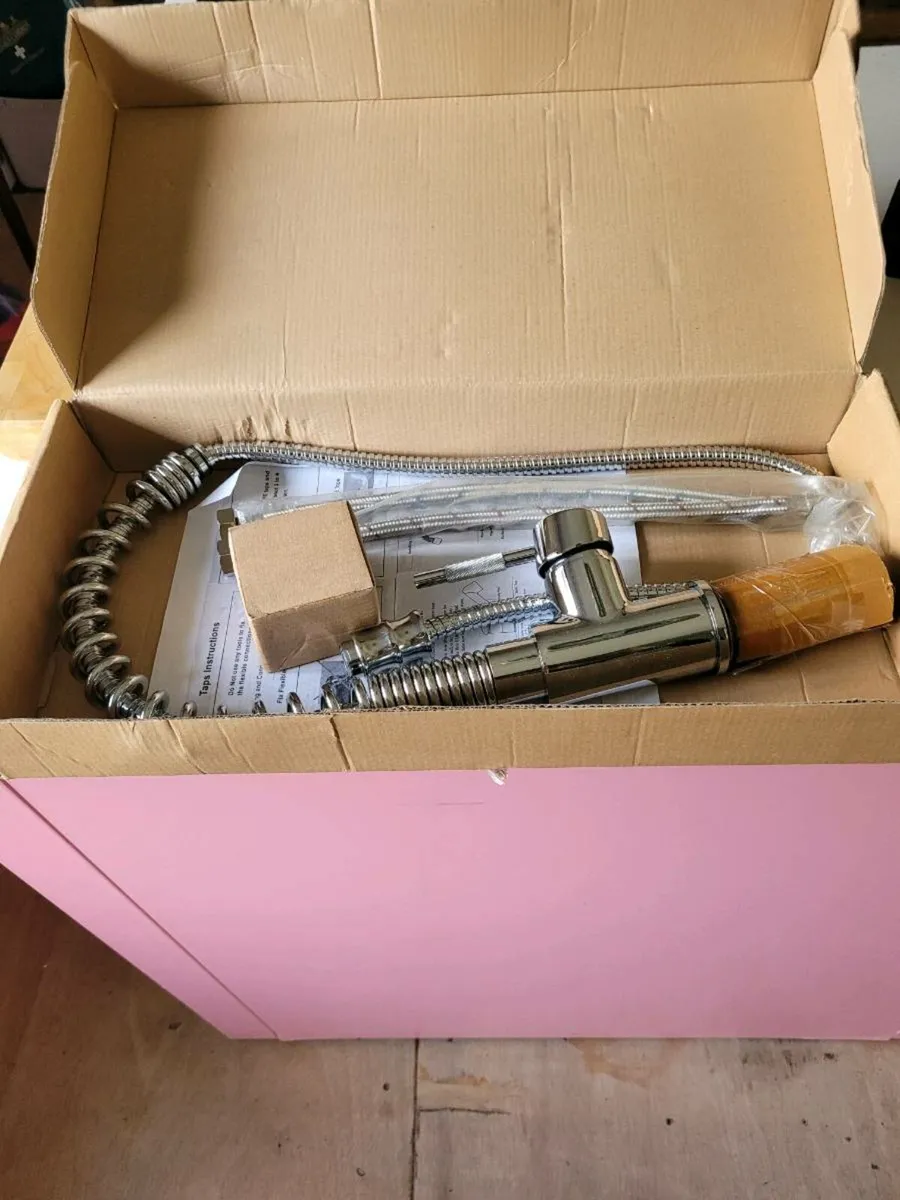Brand new kitchen mixer tap - Image 1