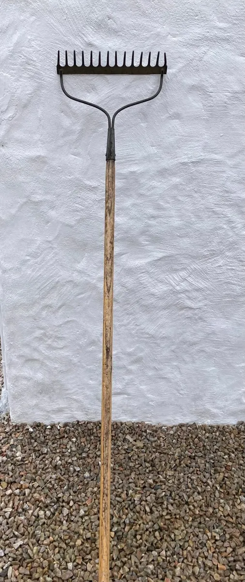 Garden rake