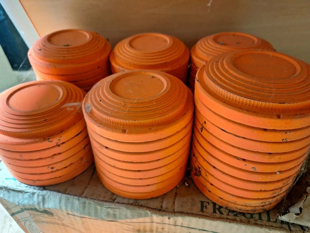 Clay pigeon - Image 1