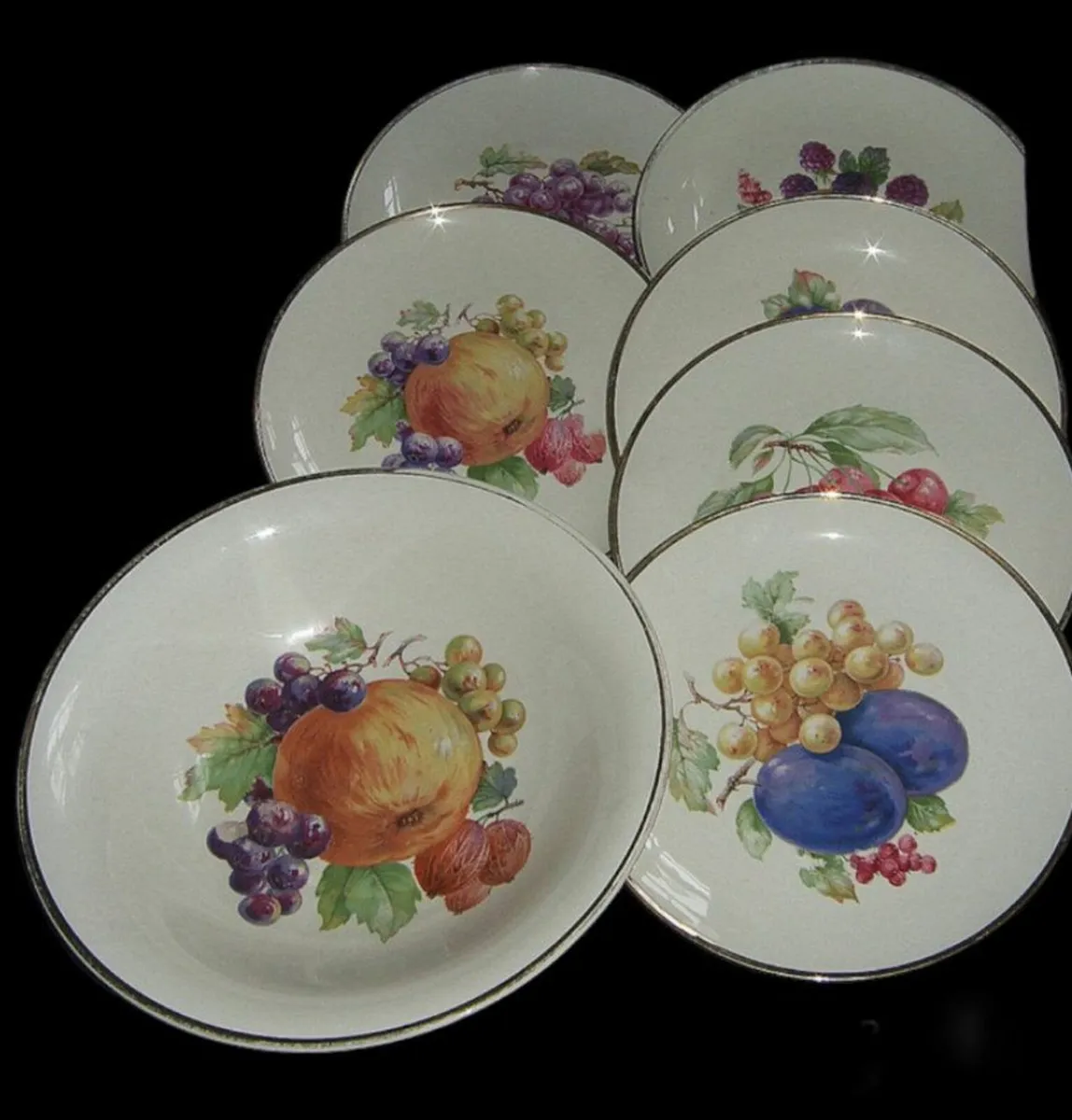 Vintage Serving Bowl & 6 Pates-22k Gold Trim - Image 3