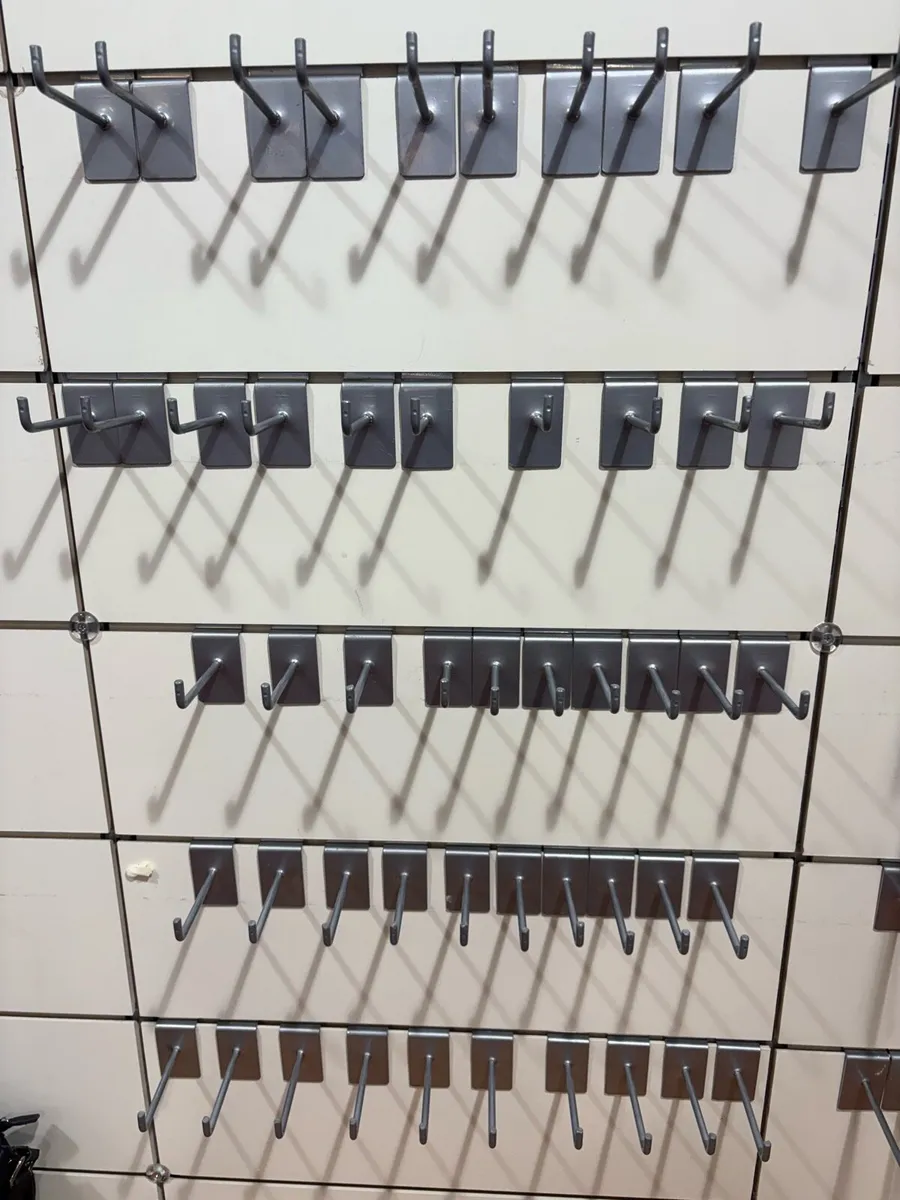 10cm grid wall hooks - Image 2