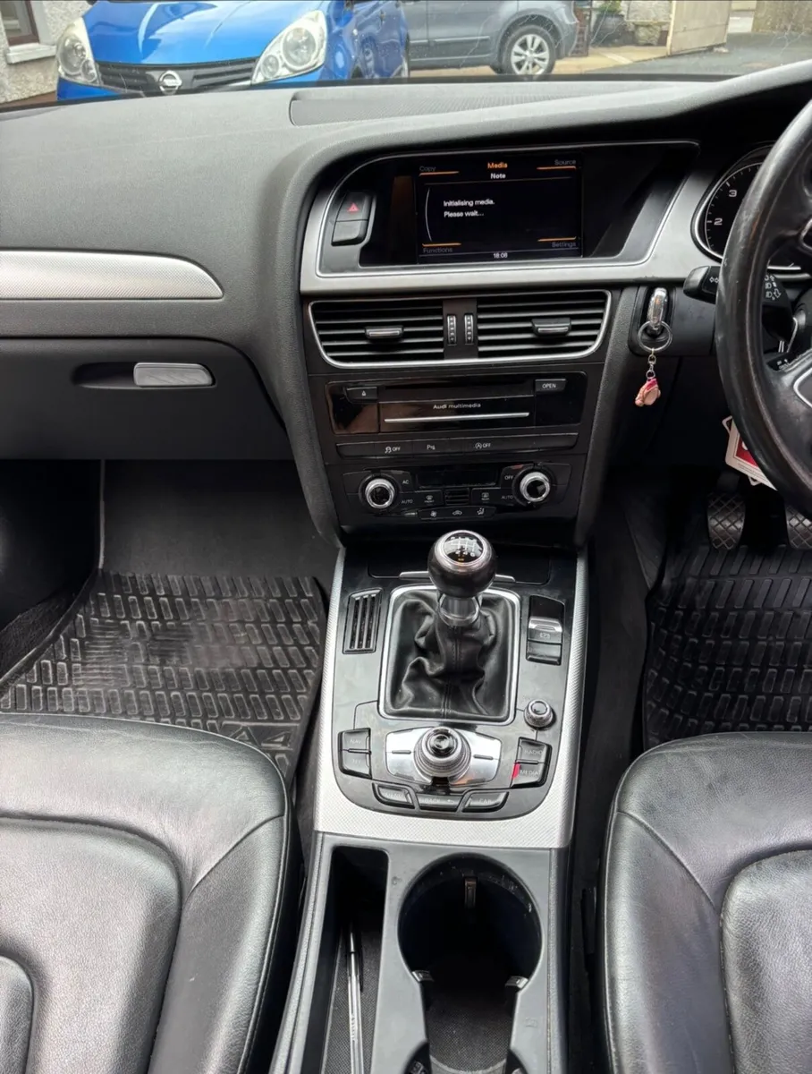 Audi A4 2013 - Image 2