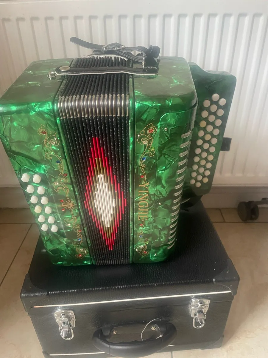 Accordian - Image 3