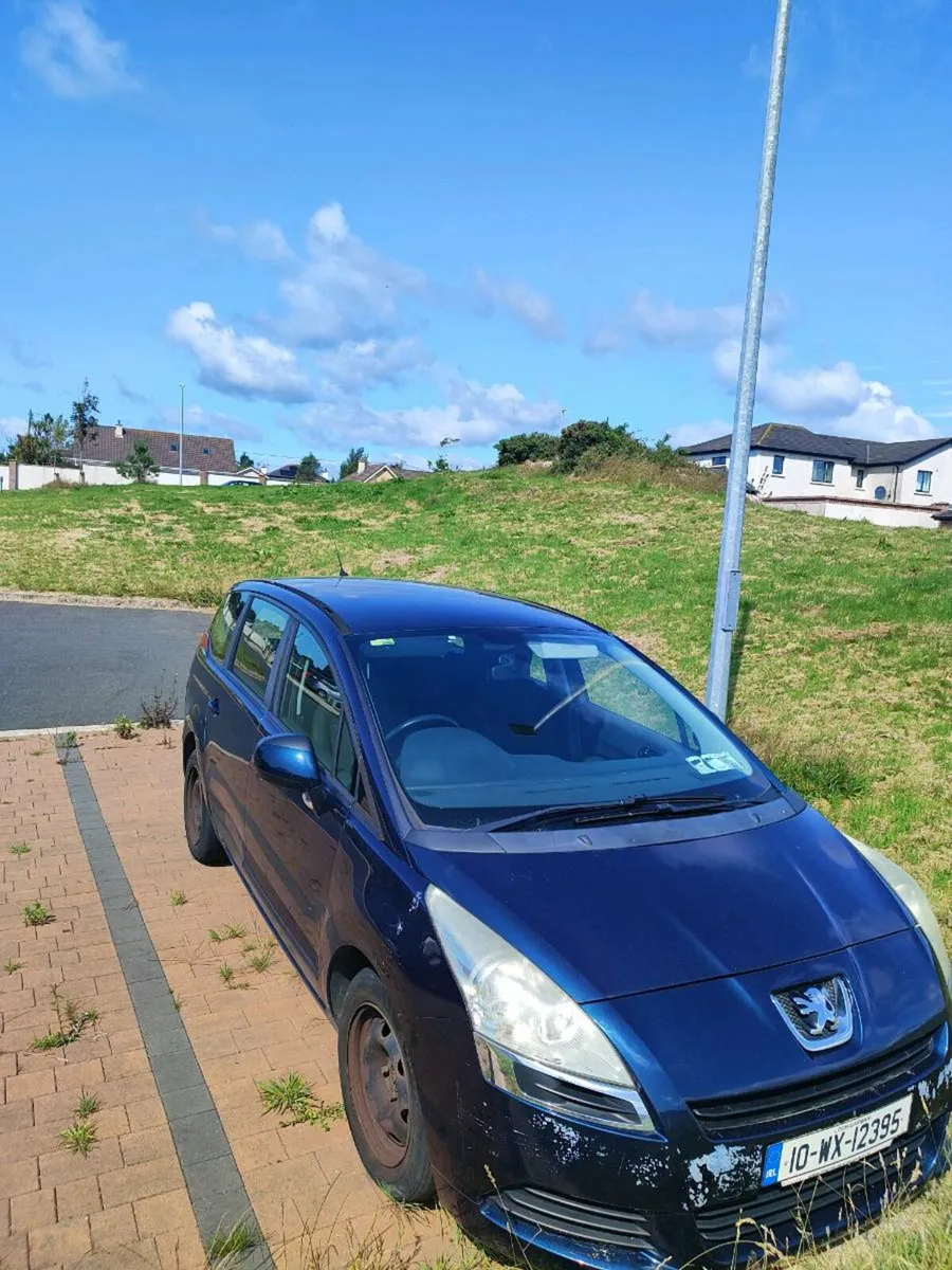 Peugeot 5008 - Image 1