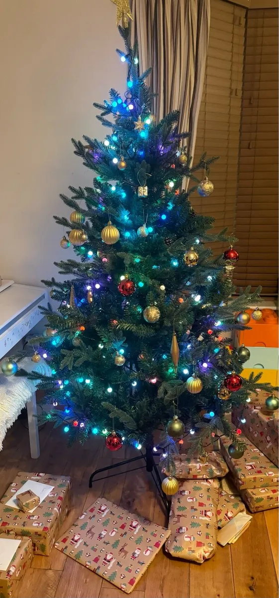 Natural Looking Artificial Christmas Tree 6ft - Image 1