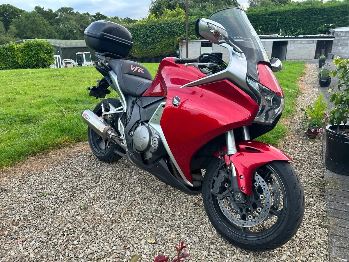 Honda vfr1200 2010 - Image 1