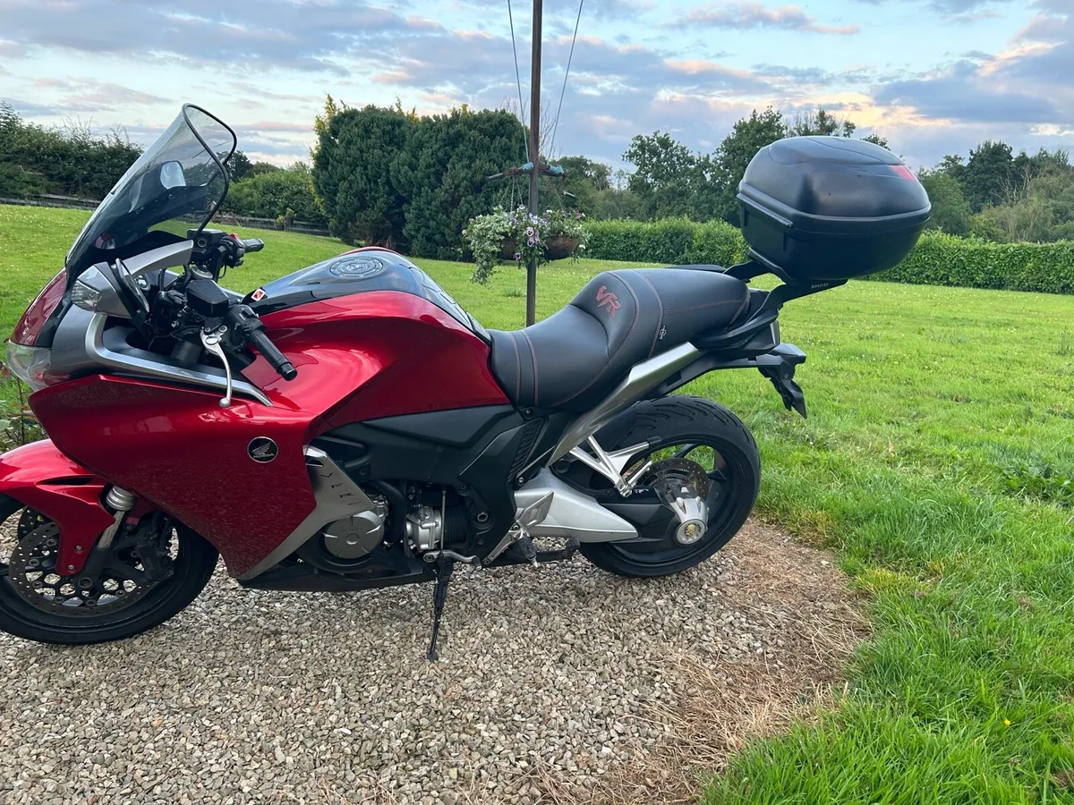 Honda vfr1200 2010 - Image 3