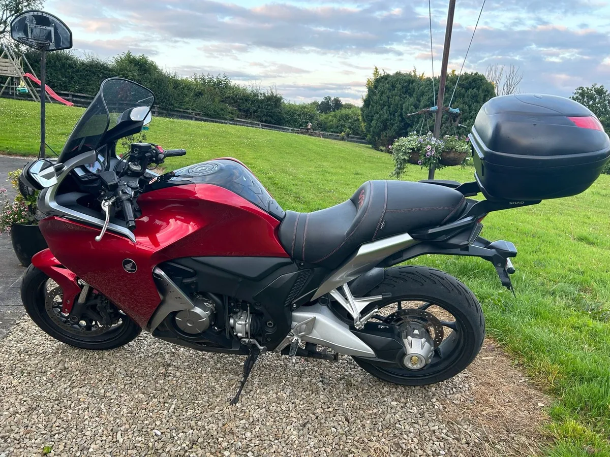 Honda vfr1200 2010 - Image 4