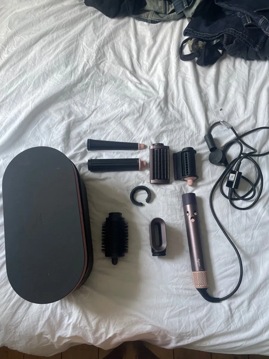 Dyson Airwrap ID multi-styler straight + wavy - Image 4