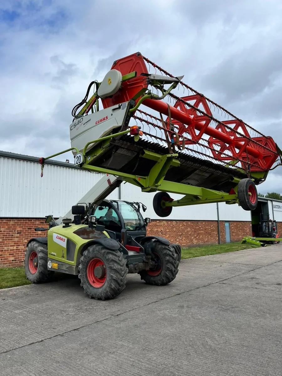 Combines - Combines - Combines - Image 1