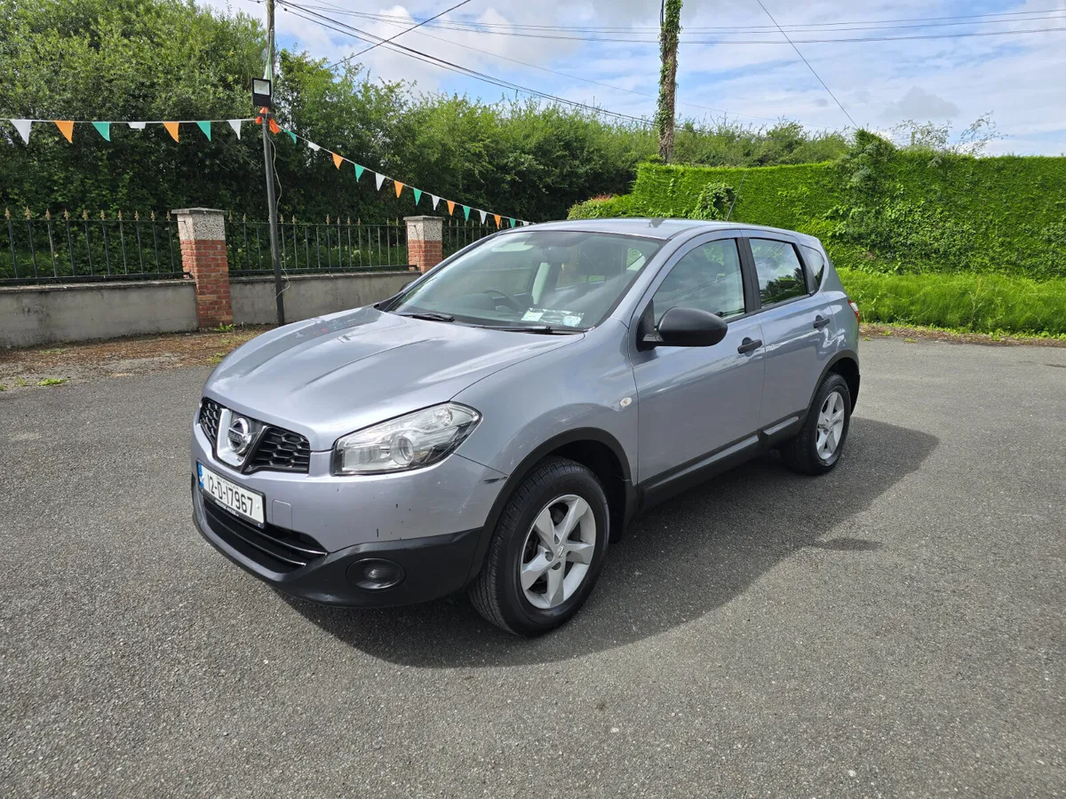 Nissan Qashqai Low Mileage - Image 2