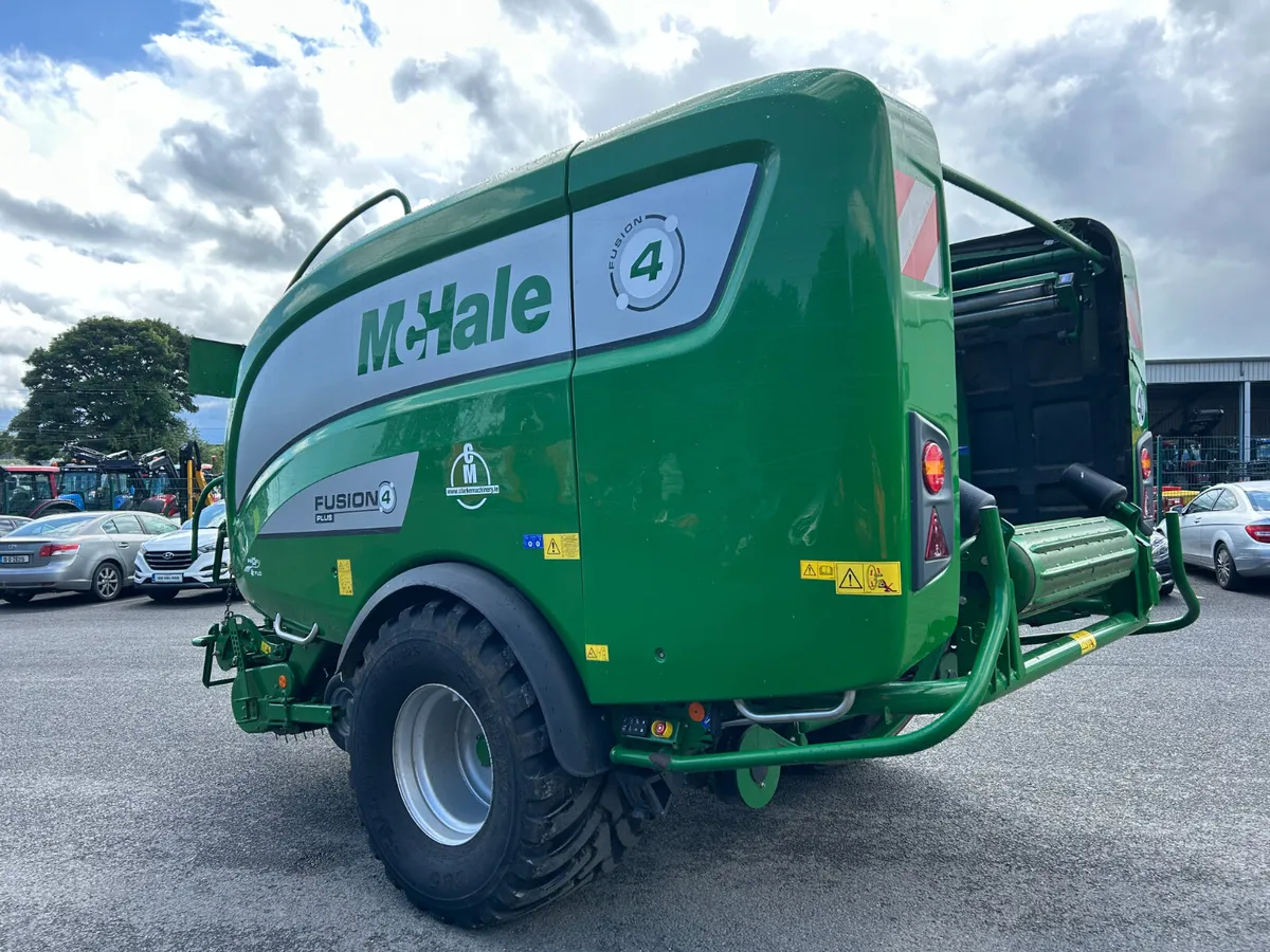 2023 McHale Fusion 4 Plus (14K Bales) - Image 4