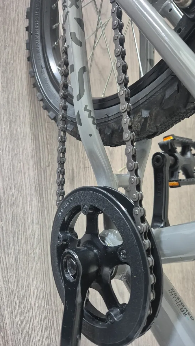 16 inch kids ridgeback mx16 bike - Image 3