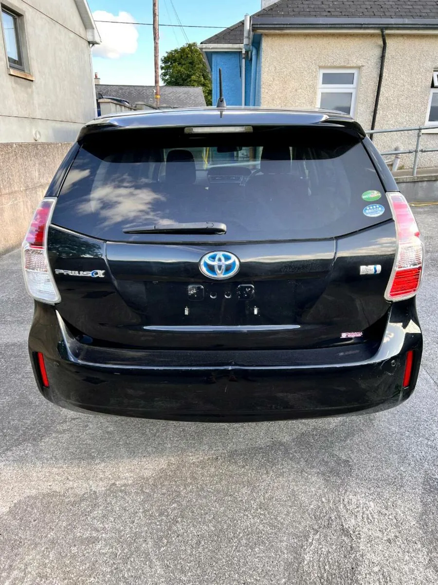 Toyota Prius Alpha / plus - Low milage 7 seat - Image 4
