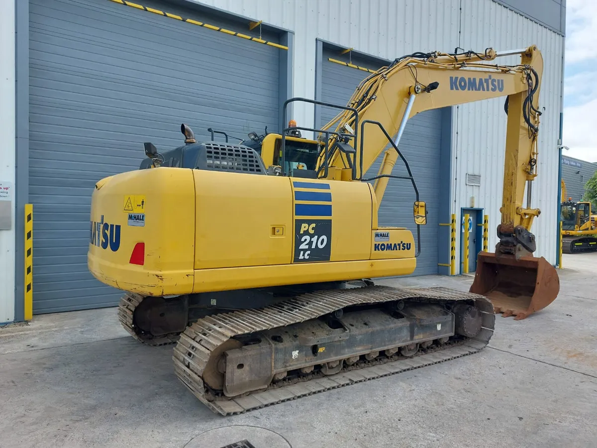 2016 Komatsu PC210LC-10 - Image 4