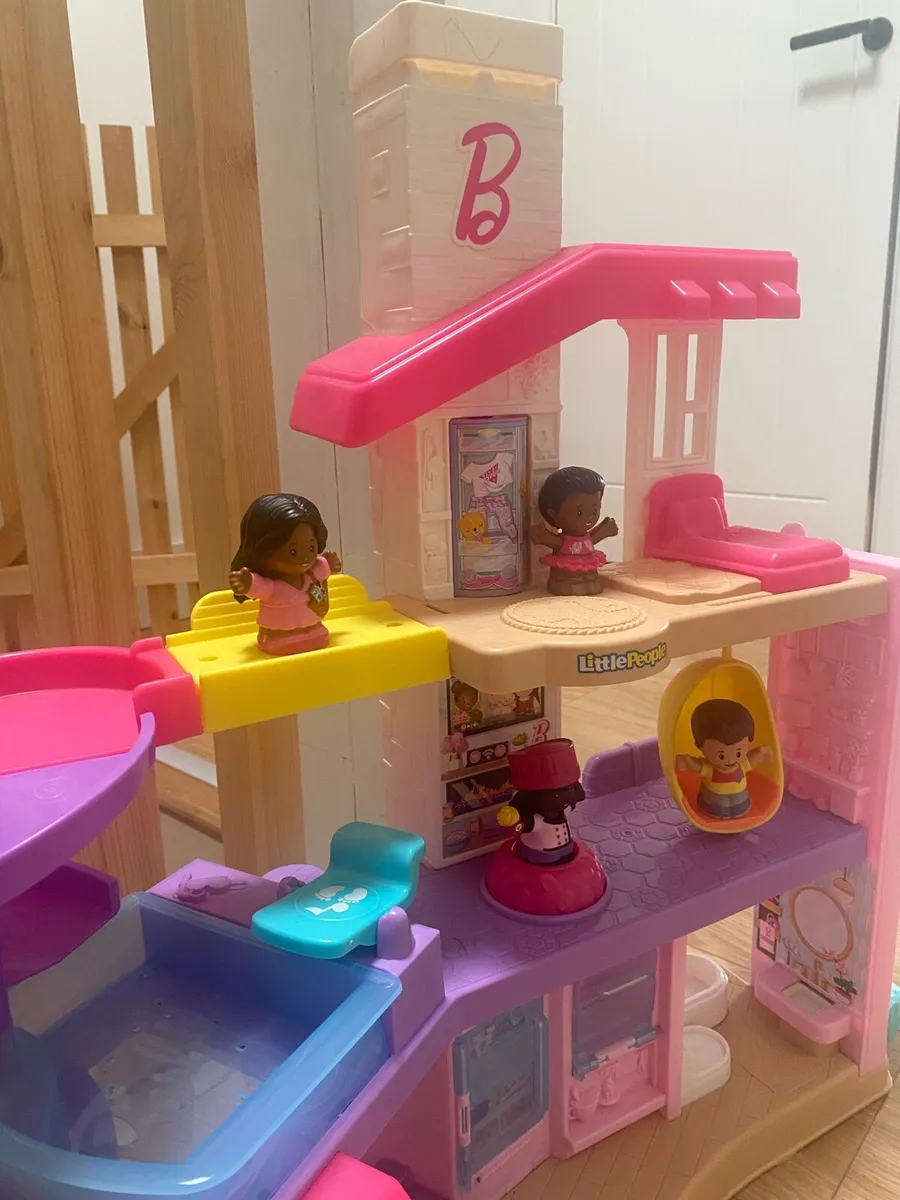 Little People Barbie Dream house - Image 2