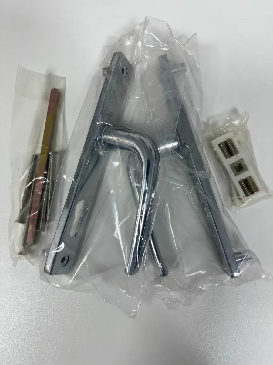 Door handles - Polished chrome