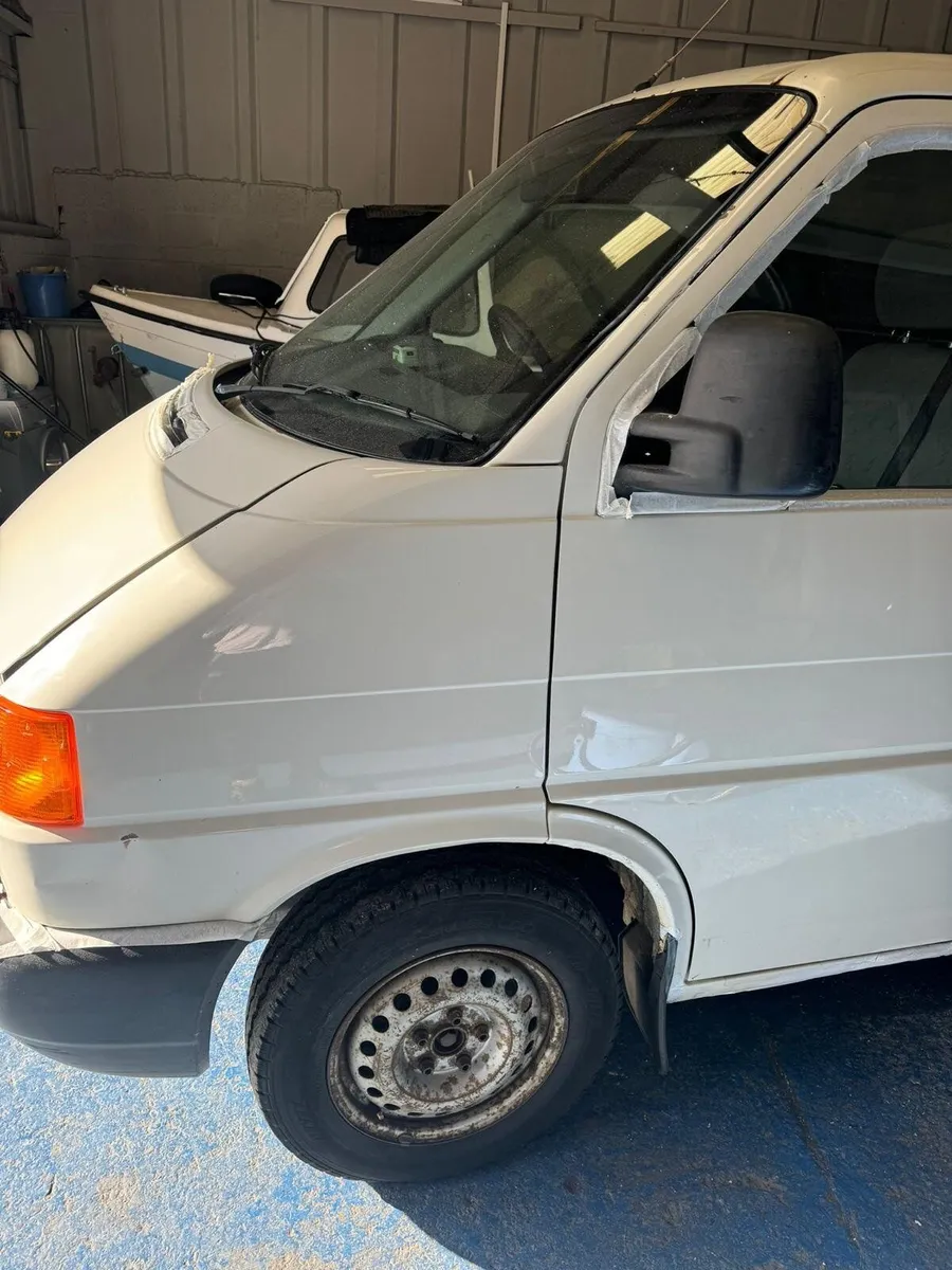 Volkswagen Transporter 2003 - Image 2