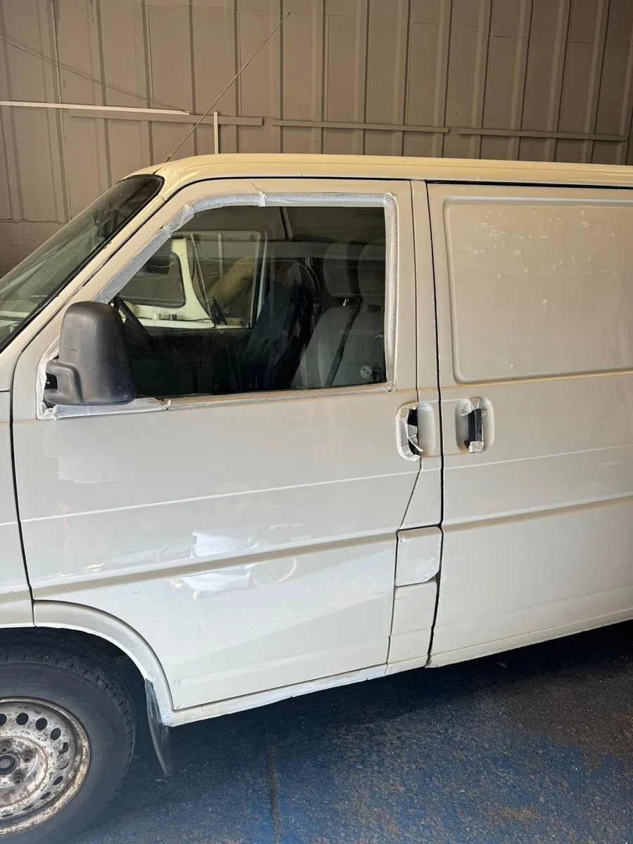 Volkswagen Transporter 2003 - Image 3