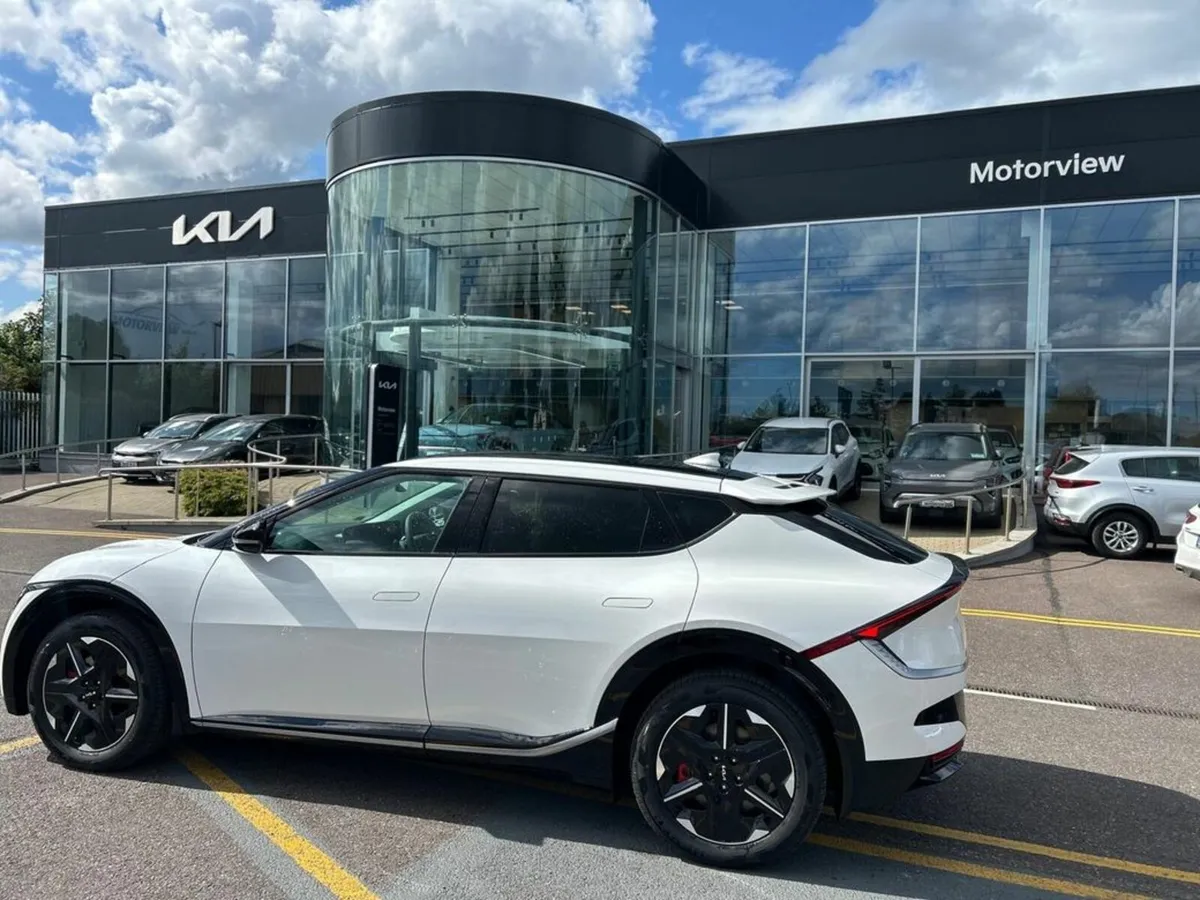 Kia EV6 7 year warranty 0% finance, sunroof, Sport - Image 2