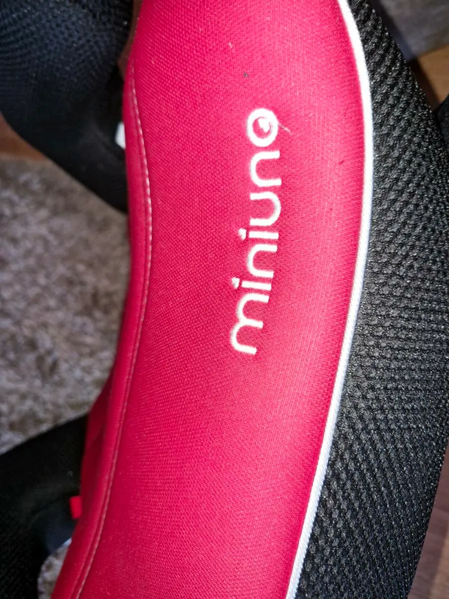 Child's booster Seat - Image 1