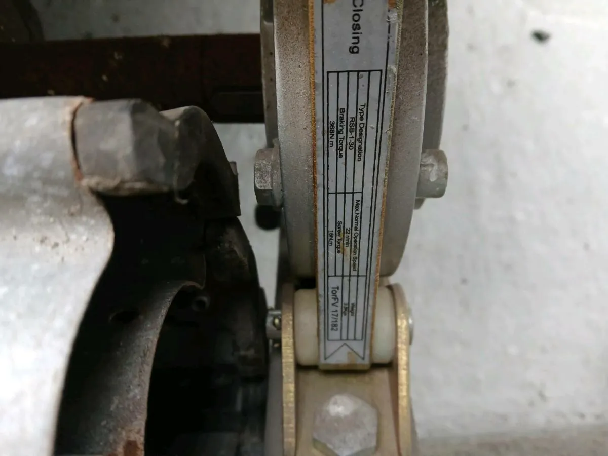 Industrial roller door - Image 2