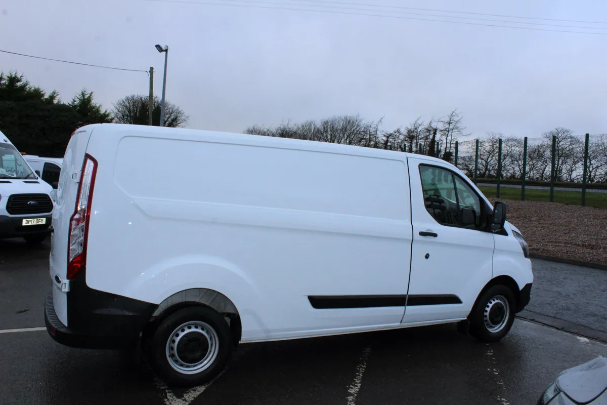 2023 Ford Transit Custom 300 L2 Leader - Image 3
