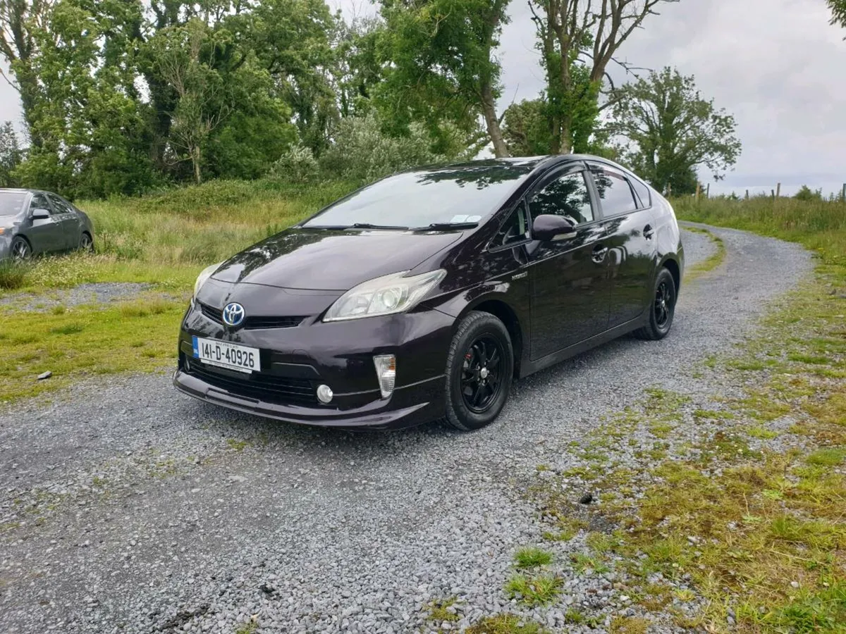 2014 Toyota Prius 1.8 Hybrid - Image 3