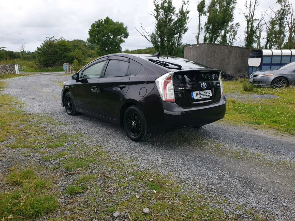 2014 Toyota Prius 1.8 Hybrid - Image 4