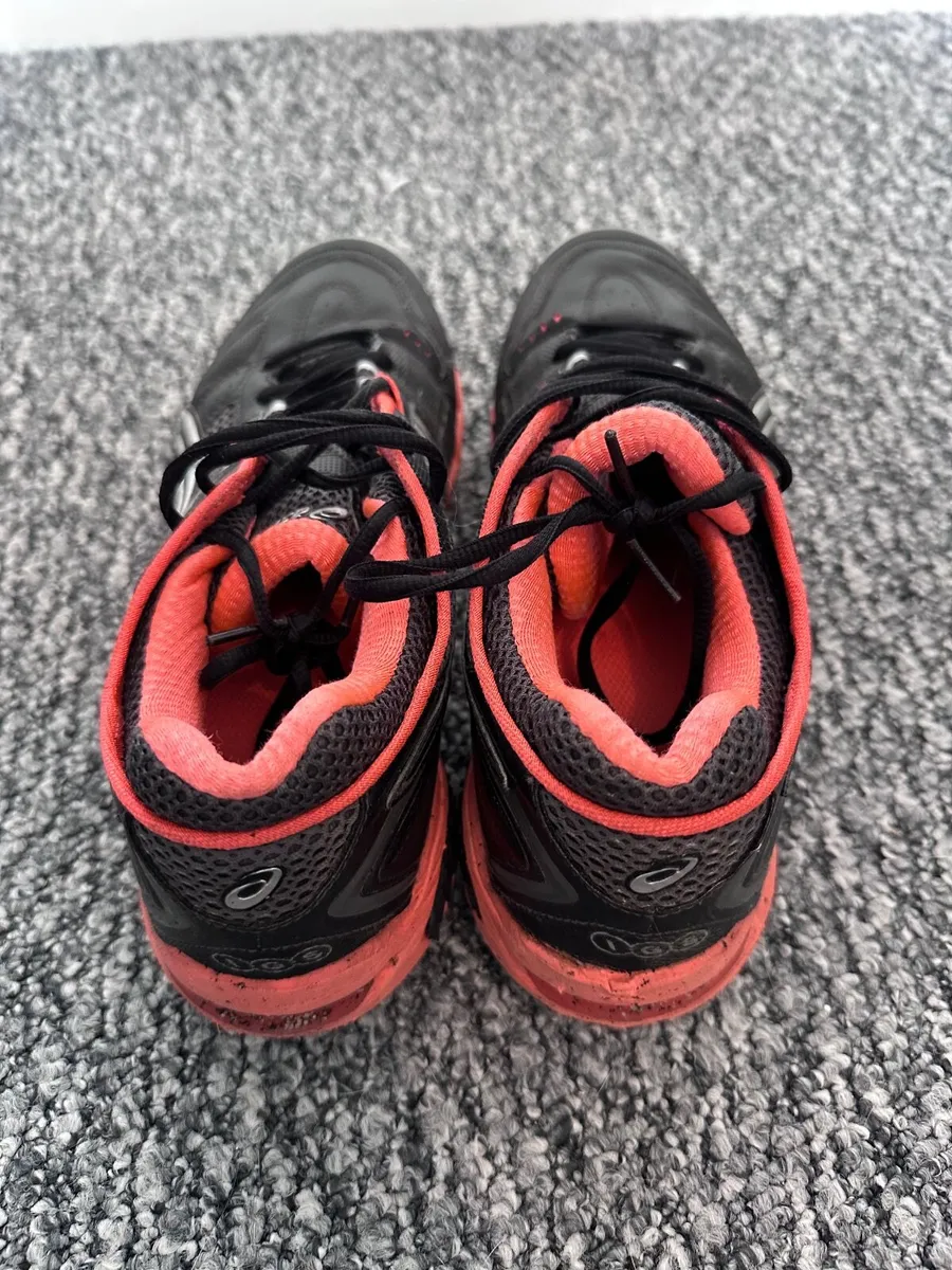 Hockey Shoes - Image 2