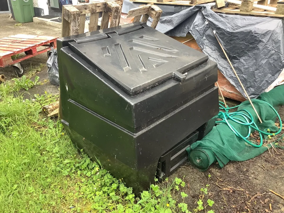 10 bag coal bunkers’ 2 Of them.