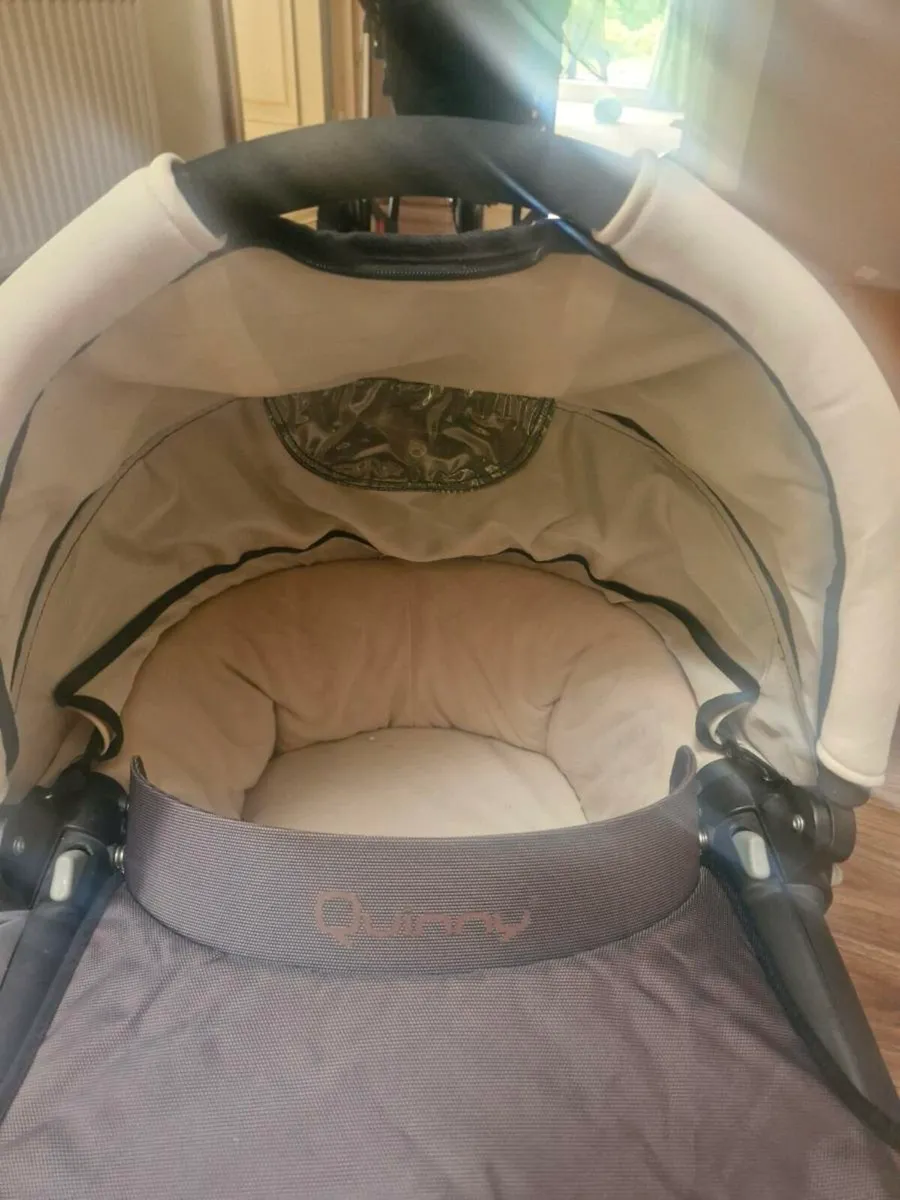 Quinny buzz carrycot - Image 3