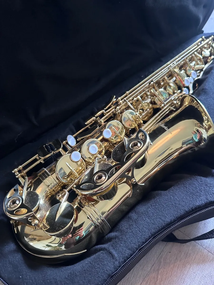 Saxophone - Image 1