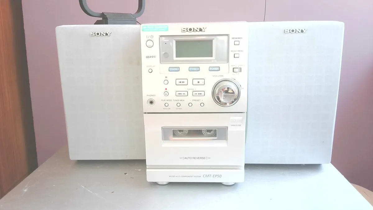 Radio, CD and tape player - Vintage - Image 1