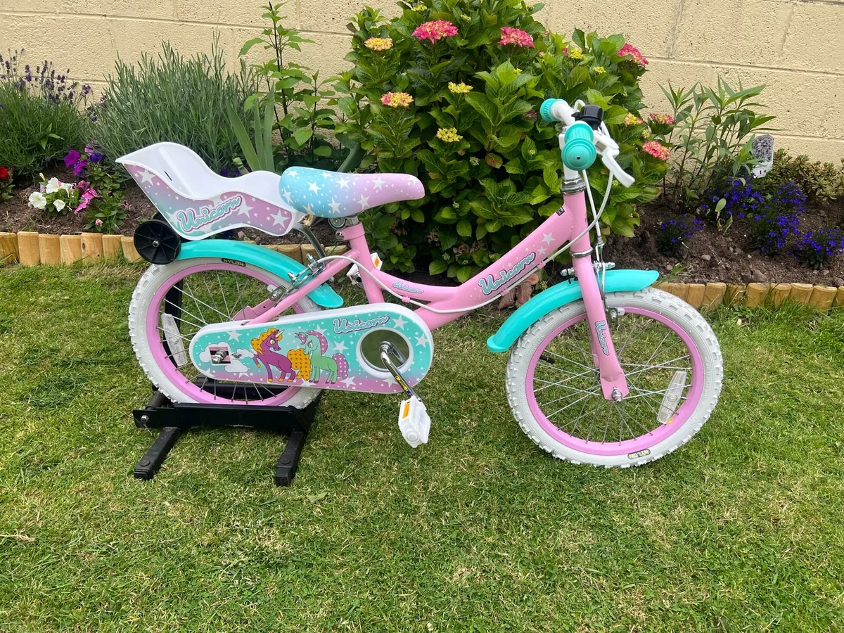 Girls / Child’s Bicycle - Image 1