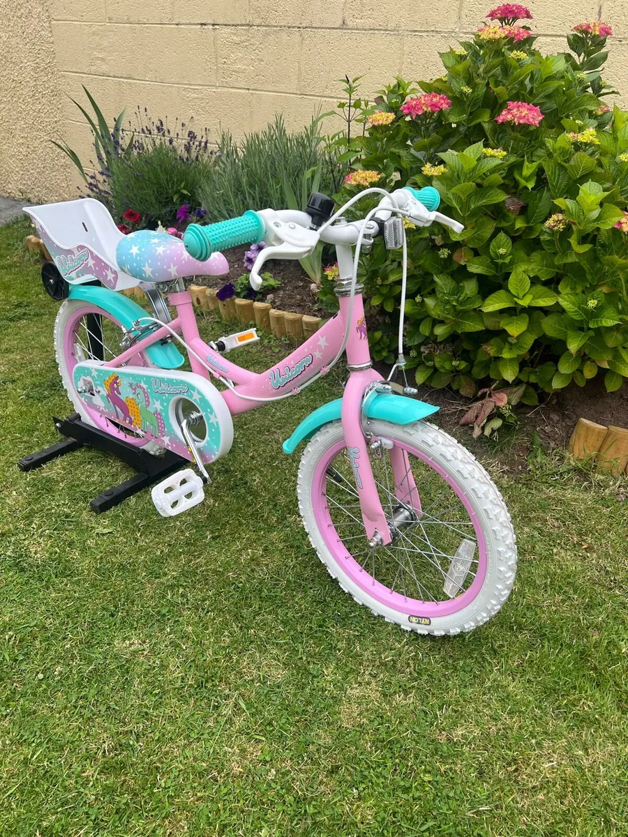 Girls / Child’s Bicycle - Image 2