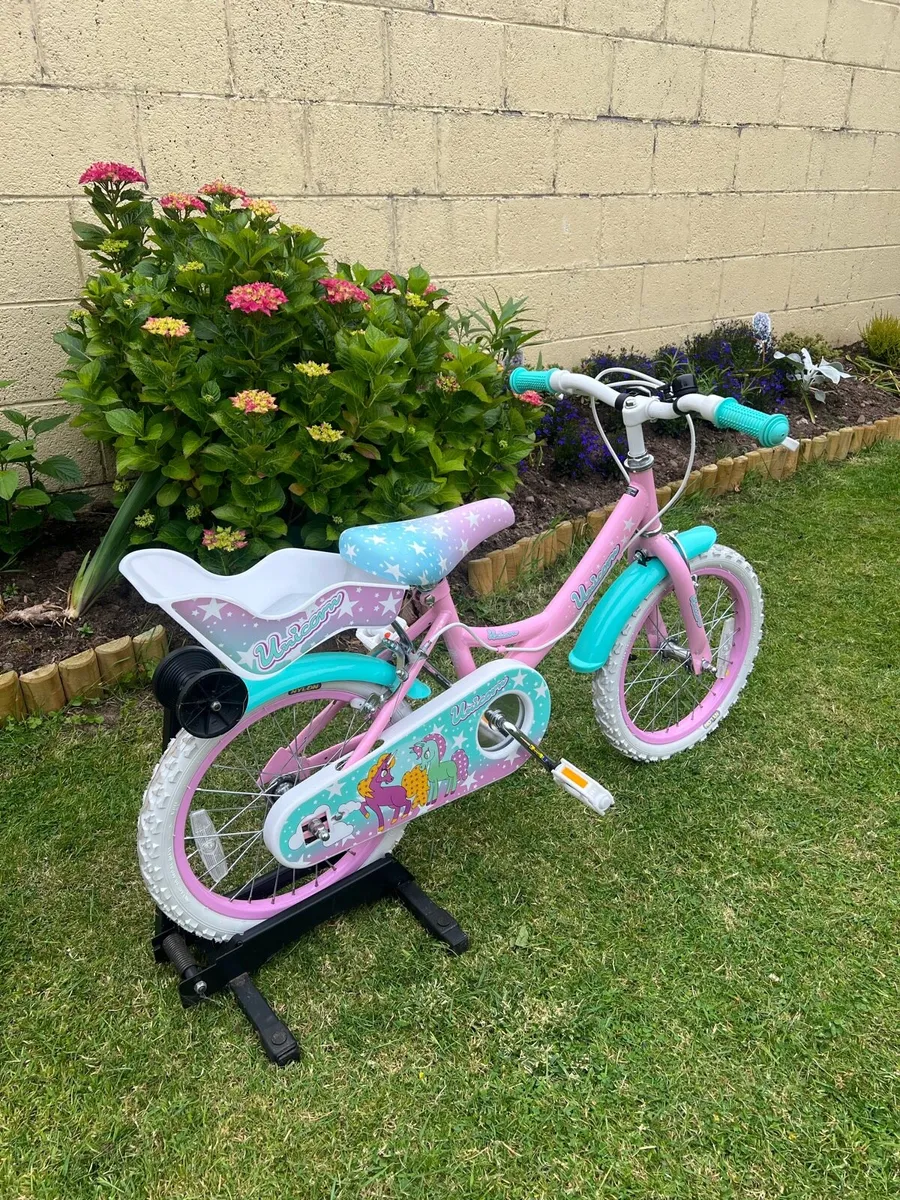 Girls / Child’s Bicycle - Image 3