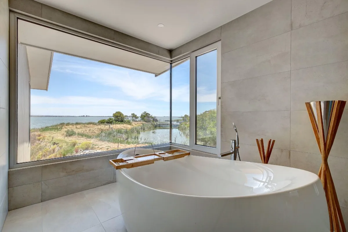 uPVC and aluminium Windows - Image 3