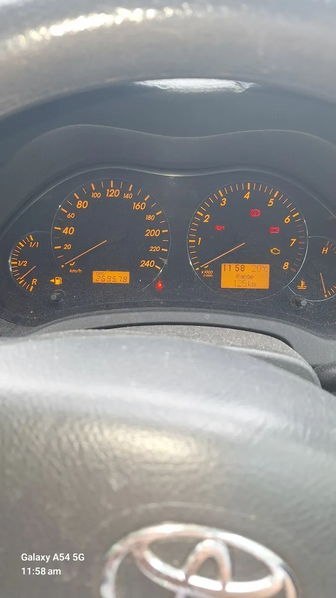 Toyota Avensis 2008 - Image 2