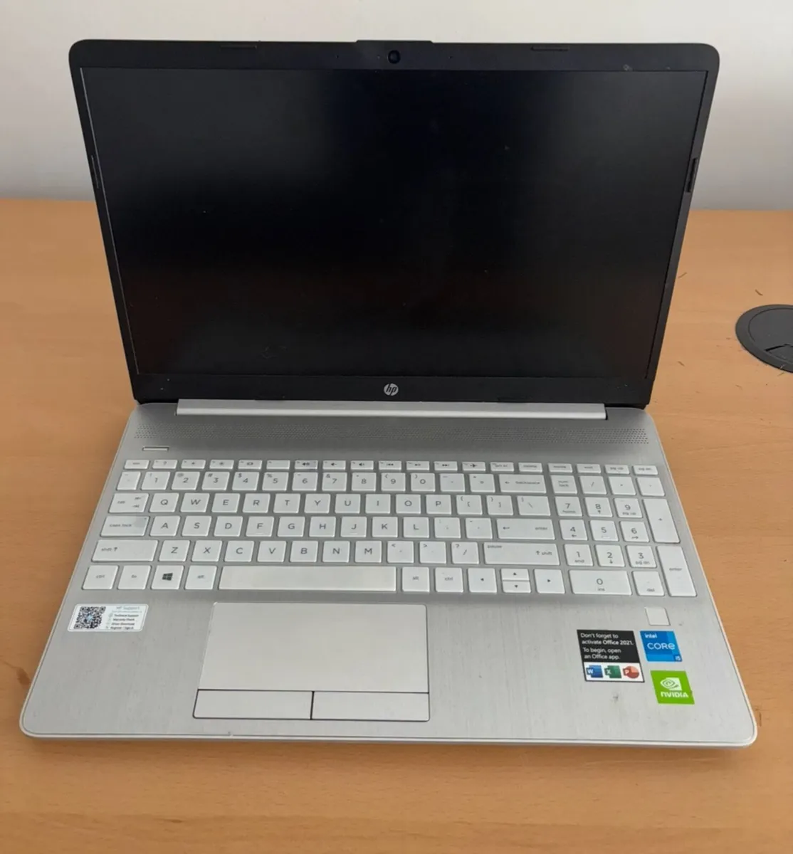 Laptop - Image 2