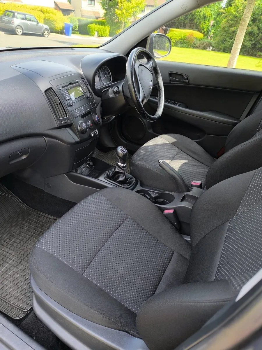 Hyundai i30 1.6 comfort - Image 4
